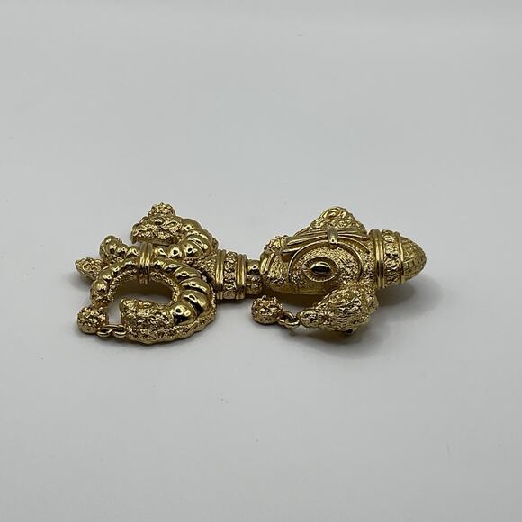 Vintage Monet Statement Brooch Etruscan Revival Style Gold Tone 3” Aztec - Picture 4 of 9